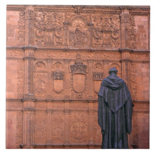 Europa, Spanien, Salamanca. Wappen und Fliese