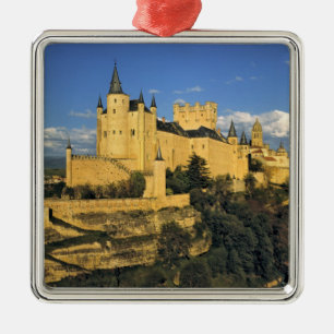 Europa, Spanien, Segovia. Der imposante Alcazar Silbernes Ornament