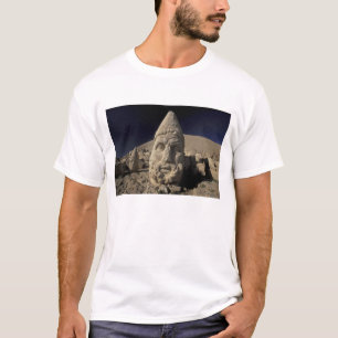 Europa, Türkei, Kurdi. Nemrut Dagh. T-Shirt