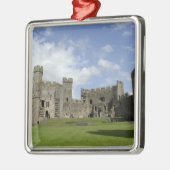 Europa, Wales, Caernarfon. Caernarfon Castle, Silbernes Ornament (Links)