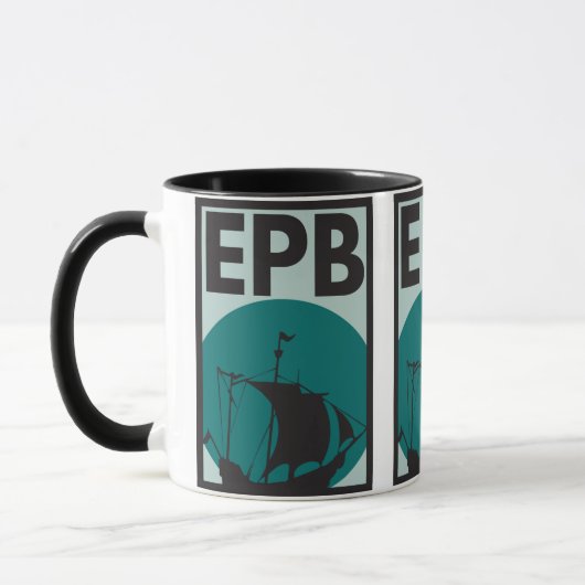 Eva Pohler bucht Tasse (Links)