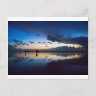 Evening clam hunt postkarte