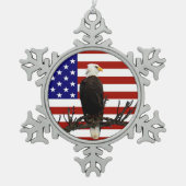 Ever Vigilant Bald Eagle Schneeflocken Zinn-Ornament (Vorderseite)