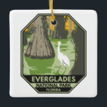 Everglades Nationalpark Florida Egret Vintag Keramikornament<br><div class="desc">Everglades Vektorgrafik Design. Der Park besteht aus Mangroven an der Küste,  Sägerwiesen und Kiefernwäldern,  die für Hunderte von Tierarten Zuhause sind.</div>
