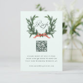 Evergreen Pine Wreath Wedding Mint Green QR Code RSVP Karte (Stehend Vorderseite)