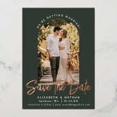 Evergreen Save the Date Stilvolle Script Foto Foil Folieneinladung (Vorderseite)