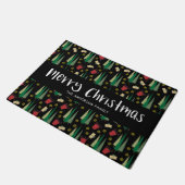 Evergreen Tree and Gifts Pattern Frohe Weihnachten Fußmatte (Schrägansicht)