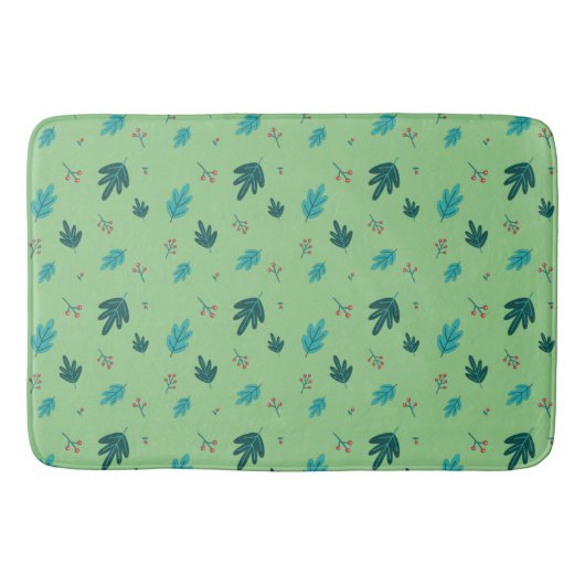 Evergreen Tree Blätter & Red Holly Berries Badematte (Vorderseite)