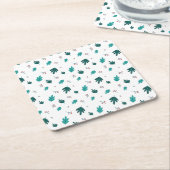 Evergreen Tree Blätter & Red Holly Berries Rechteckiger Pappuntersetzer (angewinkelt)