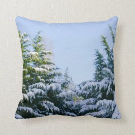 Evergreen tree, Schnee, hübsche Winterlandschaft Kissen