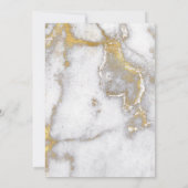 Evergreen und Gold Marble Winter Wedding Einladung (Rückseite)