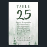 Evergreens im Fog Forest Green Guest Names Tischnummer<br><div class="desc">Handgemalte Aquarellbäume im Nebel in Waldbäumen,  die in Weiß verblassen. Passen Sie den gesamten Text an; die Rückseite kann entfernt und nach Bedarf leer verlassen werden.</div>