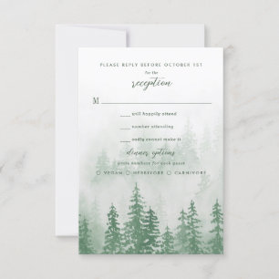 Evergreens im Fog Forest in Green Wedding RSVP Karte
