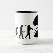 Evolution von Mensch und Kakerlake — Funny Evoluti Tasse (Zentrum)