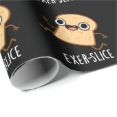 Exer-slice Funny Bread Pun Dark BG Geschenkpapier (Rolleneckpunkt)