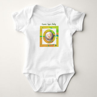 Exklusive Cosmic Super Baby Ohm Modern Art Outfit Baby Strampler
