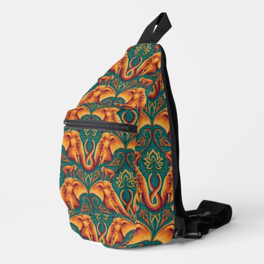 Exotic Safari TapestPattern - The White Lotus Crossbody Bag (Rechte Ecke)