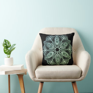 Exotic Tribal Green Gradient Mandala Kissen