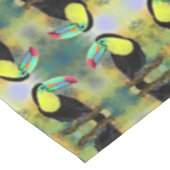 Exotic Tropical Toco Toucan Bird Tableclout Tischdecke (Schrägansicht)