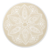 Exotic White Mandala auf Beige Hintergrund Keramikknauf (Vorderseite)