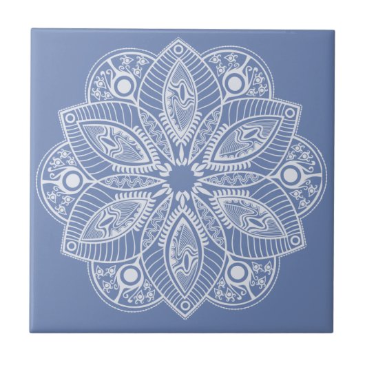 Exotic White Mandala auf Blue Background Fliese (Vorderseite)