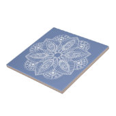 Exotic White Mandala auf Blue Background Fliese (Seite)