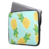 Exotische Ananas: Blue Polka-Dot Fun. Laptopschutzhülle (Vorderseite Links)