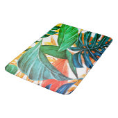 Exotische farbenfrohe Blätter aus Palmen Badematte (Schrägansicht)