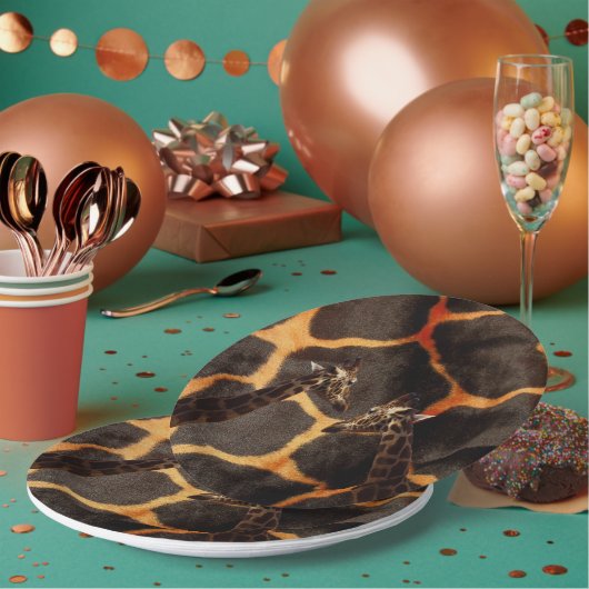 "Exotische Giraffen: Auf einer Giraffe Gemusterte  Pappteller (Multi)