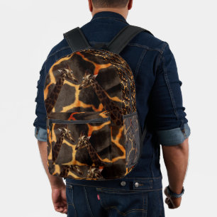 "Exotische Giraffen: Auf einer giraffenmusternden Bedruckter Rucksack