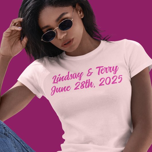 Exotische Magenta-Bridesmaids der 1940er Jahre T-Shirt