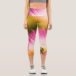 Exotische Sommerrosa Mimosa-Blume Capri Leggings