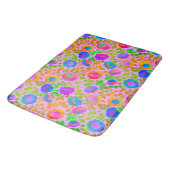 Exotischer Chintz-Blumenmuster Rosa Badematte (Schrägansicht)
