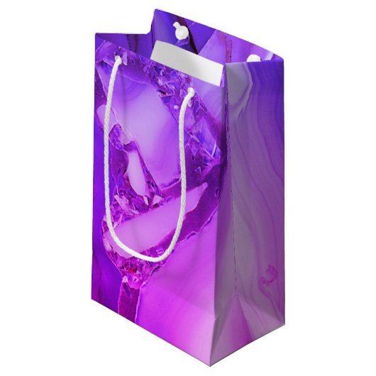 Exotischer Lila Marmor Kleine Geschenktüte (Vorderseite Schrägansicht)