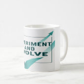 Experimentieren und entwickeln Option 2 Kaffeetasse (VorderseiteRechts)
