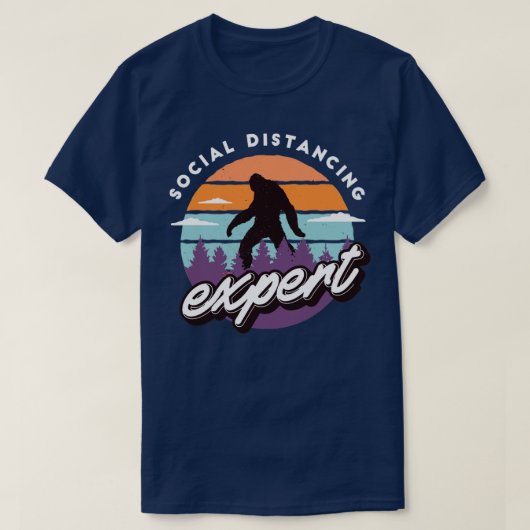Experte für soziale Distanz Funny Sasquatch1 T-Shirt (Design vorne)