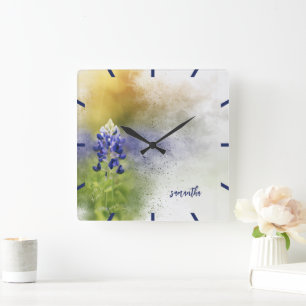 Explodierende Bluebonnet-Blume Quadratische Wanduhr