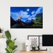 Explorer im Bereich "Cerro Torre" Poster (Heimbüro)