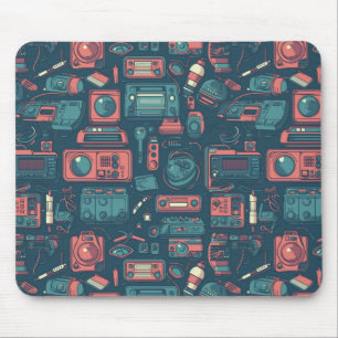 Explosion aus der Vergangenheit: Technik der 80er  Mousepad