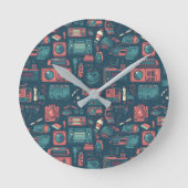 Explosion aus der Vergangenheit: Technik der 80er Runde Wanduhr (Vorderseite)