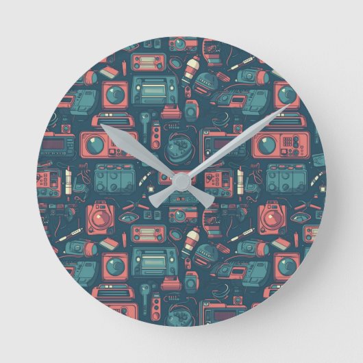 Explosion aus der Vergangenheit: Technik der 80er  Runde Wanduhr (Vorderseite)