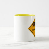Explosiv Zweifarbige Tasse (Mittel)