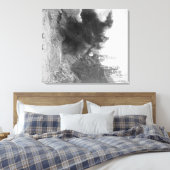 Explosive Explosion auf der Seite des Berges währe Leinwanddruck (Insitu (Schlafzimmer))