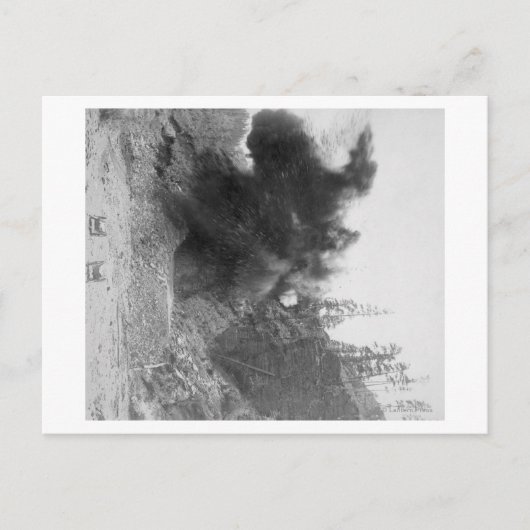 Explosive Explosion auf der Seite des Berges währe Postkarte (Vorderseite)