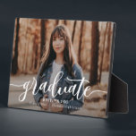 Exquisit Geschmack EDITABLE FARBEN Abschluss Plaqu Fotoplatte<br><div class="desc">Tolle Erinnerung an diesen besonderen Meilenstein im Leben. Die Hintergrundfarbe kann online angepasst werden! Matching Artikel finden Sie auf unserer Website: www.berryberrysweet.com oder auf Anfrage.</div>