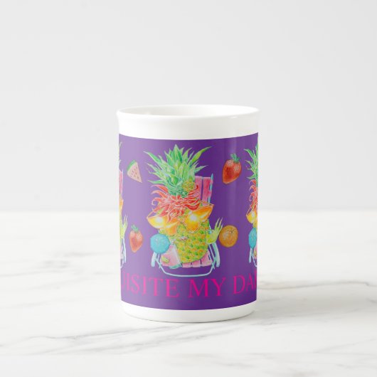 EXQUISITE DAMEN-KUNSTMUGG  PORZELLANTASSE (Vorderseite)