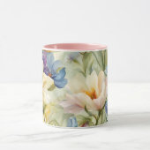 Exquisite, raffinierte Frühlingsblumen. Malerei Tasse (Zentrum)