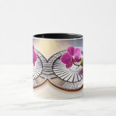 Exquisite rosa Orchideen-Erholungen auf Silberplat Tasse (Zentrum)