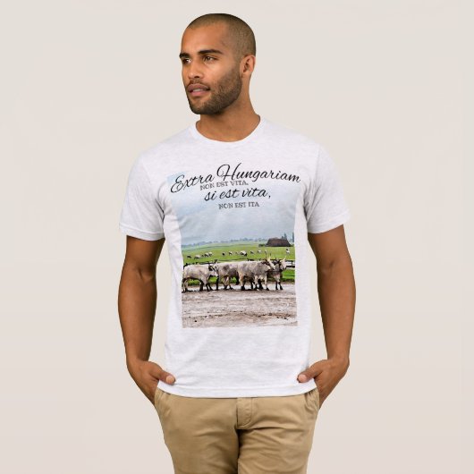 Extra Ungarn non est vita T-Shirt (Vorne ganz)