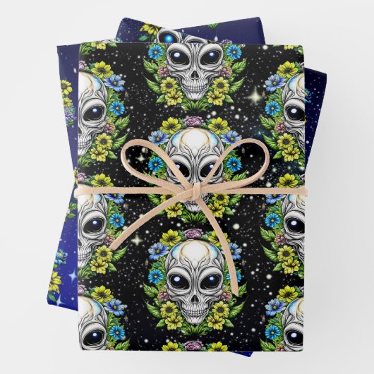 Extraterrestrische Alien Skulls Geschenkpapier Set (Beispiel)